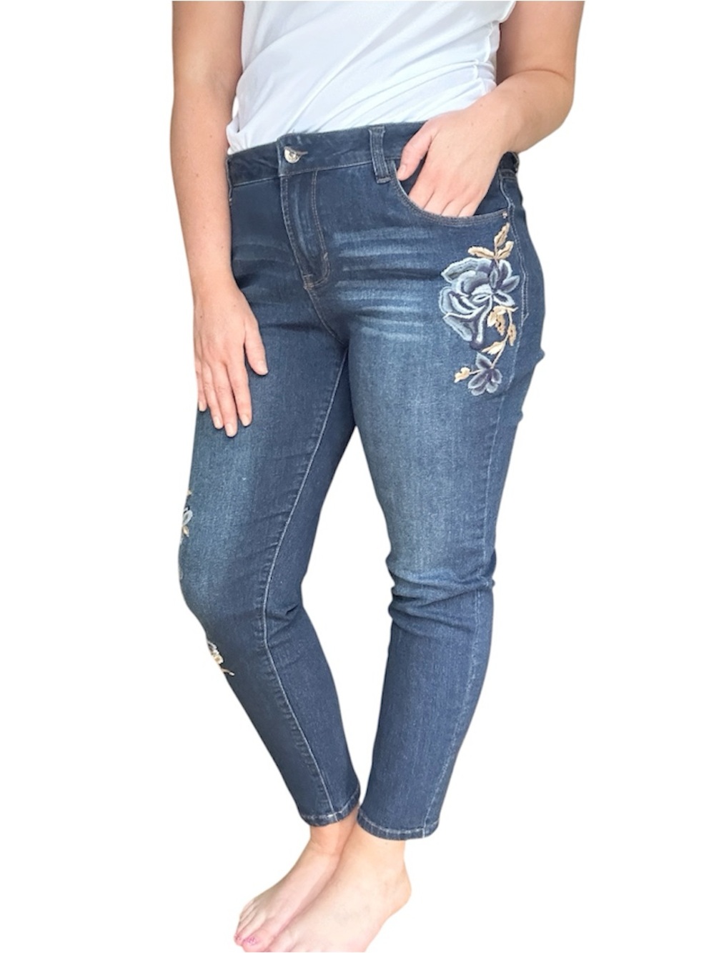 Kensie Jeans 14/32 Ankle Cropped Skinny Embroidered Roses Dark Wash High Rise